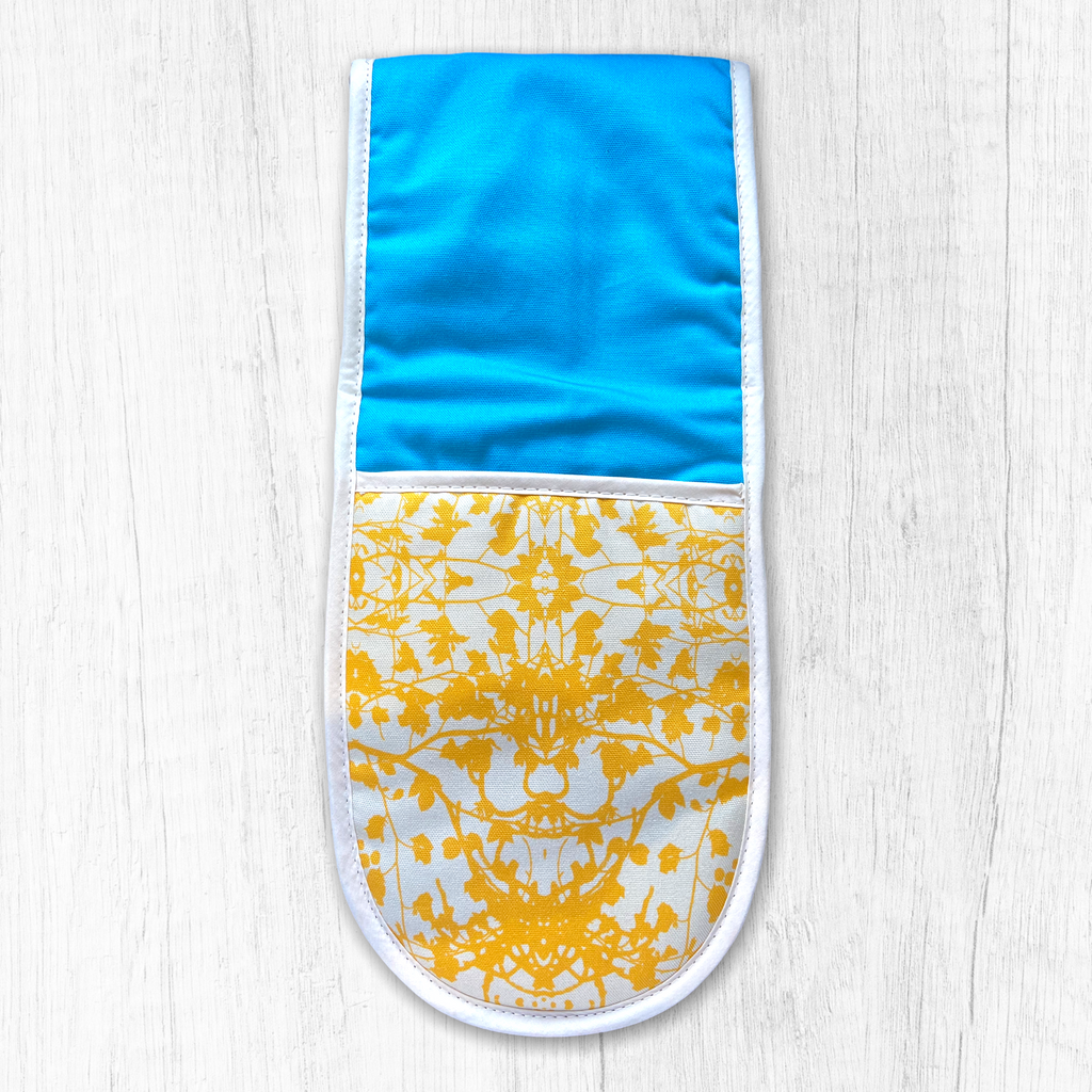 Edge of the Meadow Oven gloves